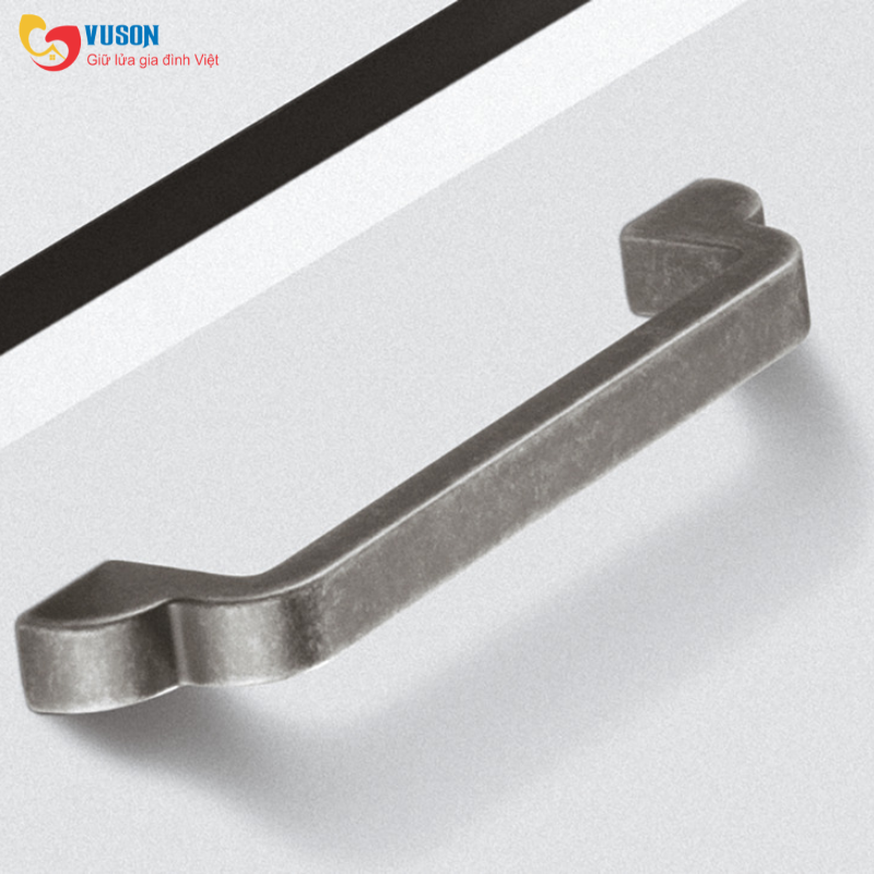 Tay nắm tủ chữ D màu đồng Hafele Déco H1565 - 106.61.143