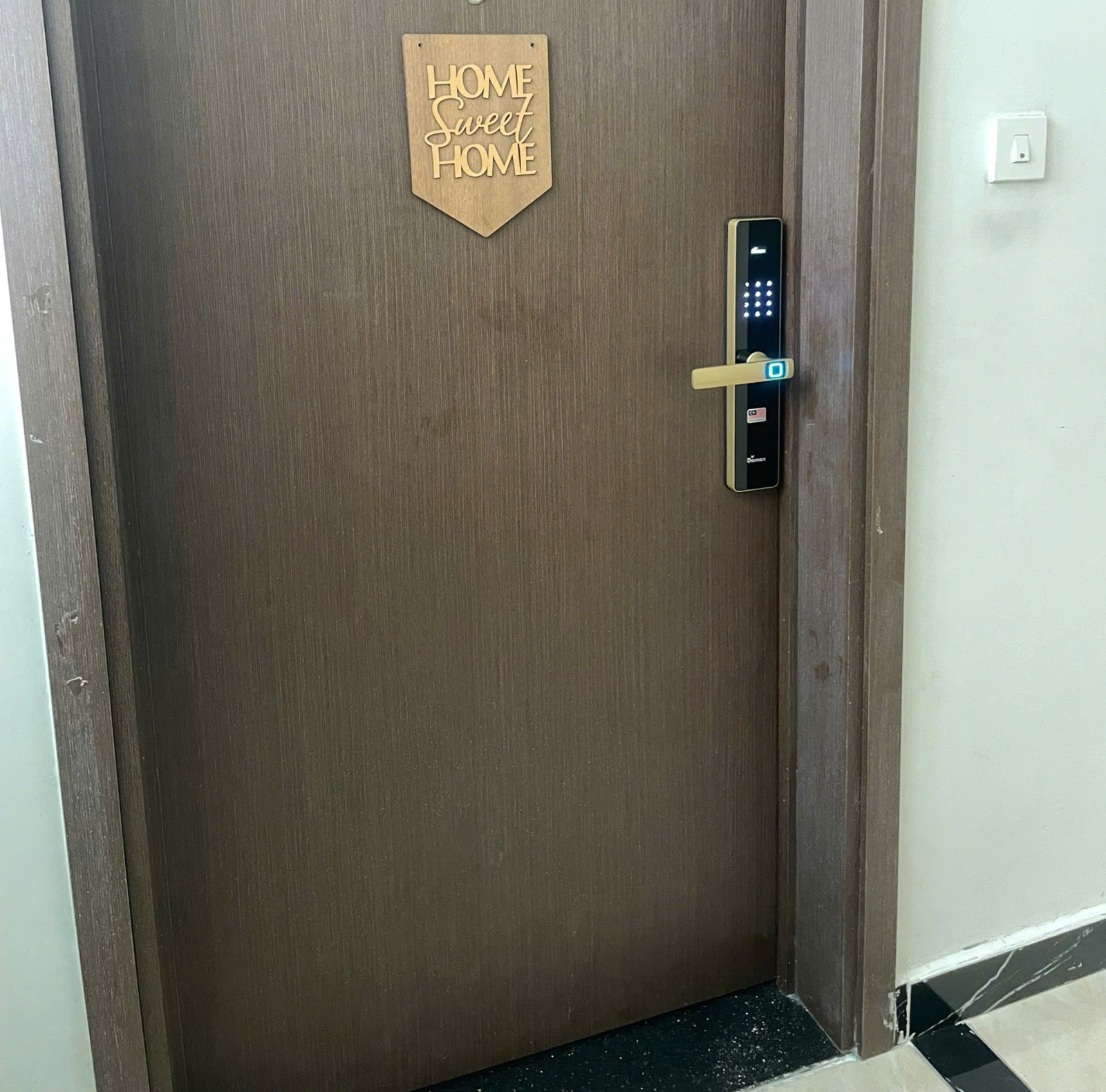 Khóa cửa vân tay Demax SL-C622 CG Pin Lithium