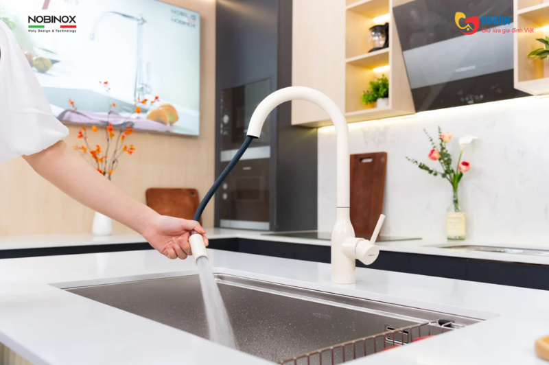 Vòi rửa bát NOBINOX AQUA NX661B
