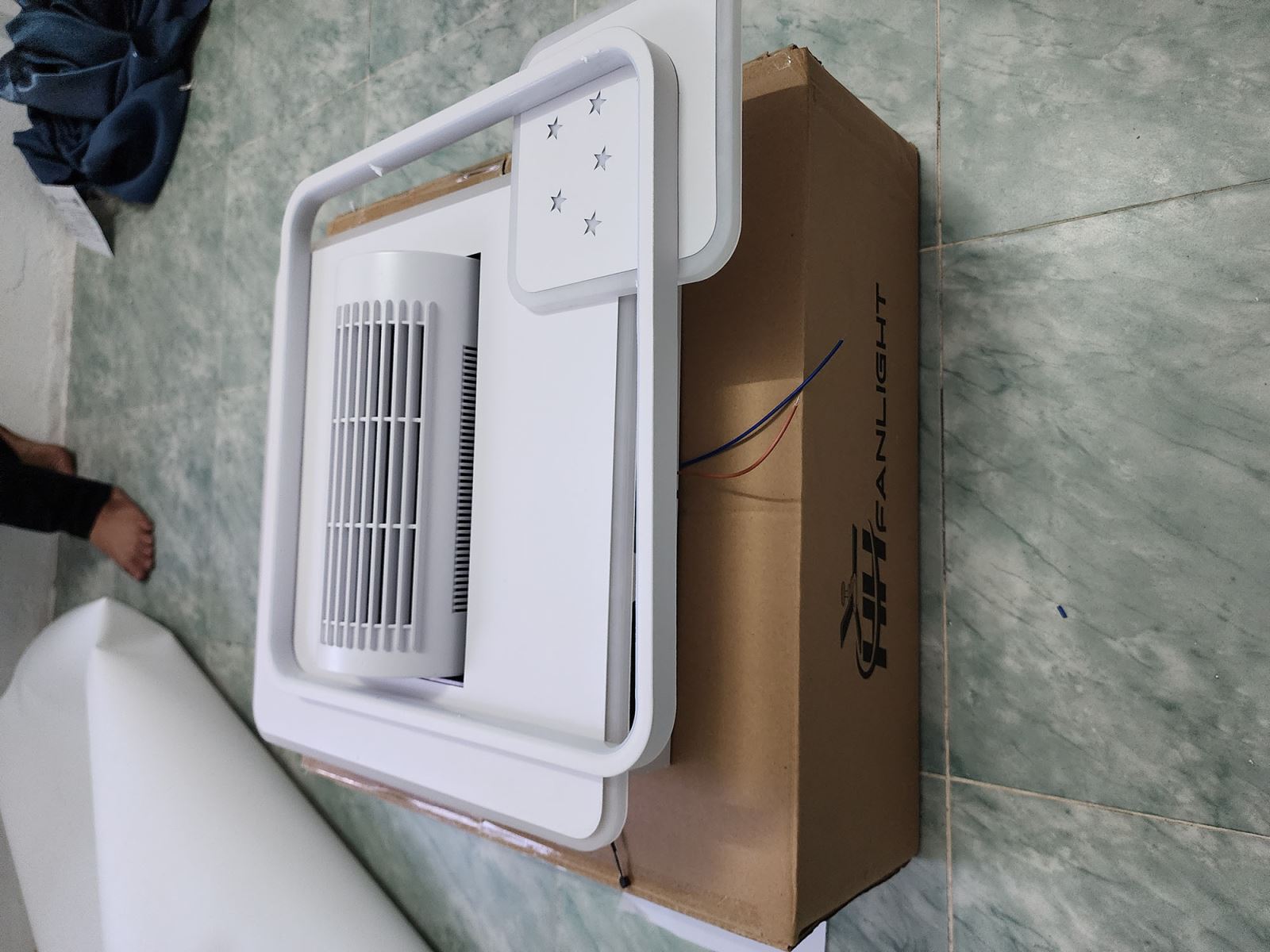 Quạt trần đèn đối lưu không cánh Fanlight FL OQ-V002